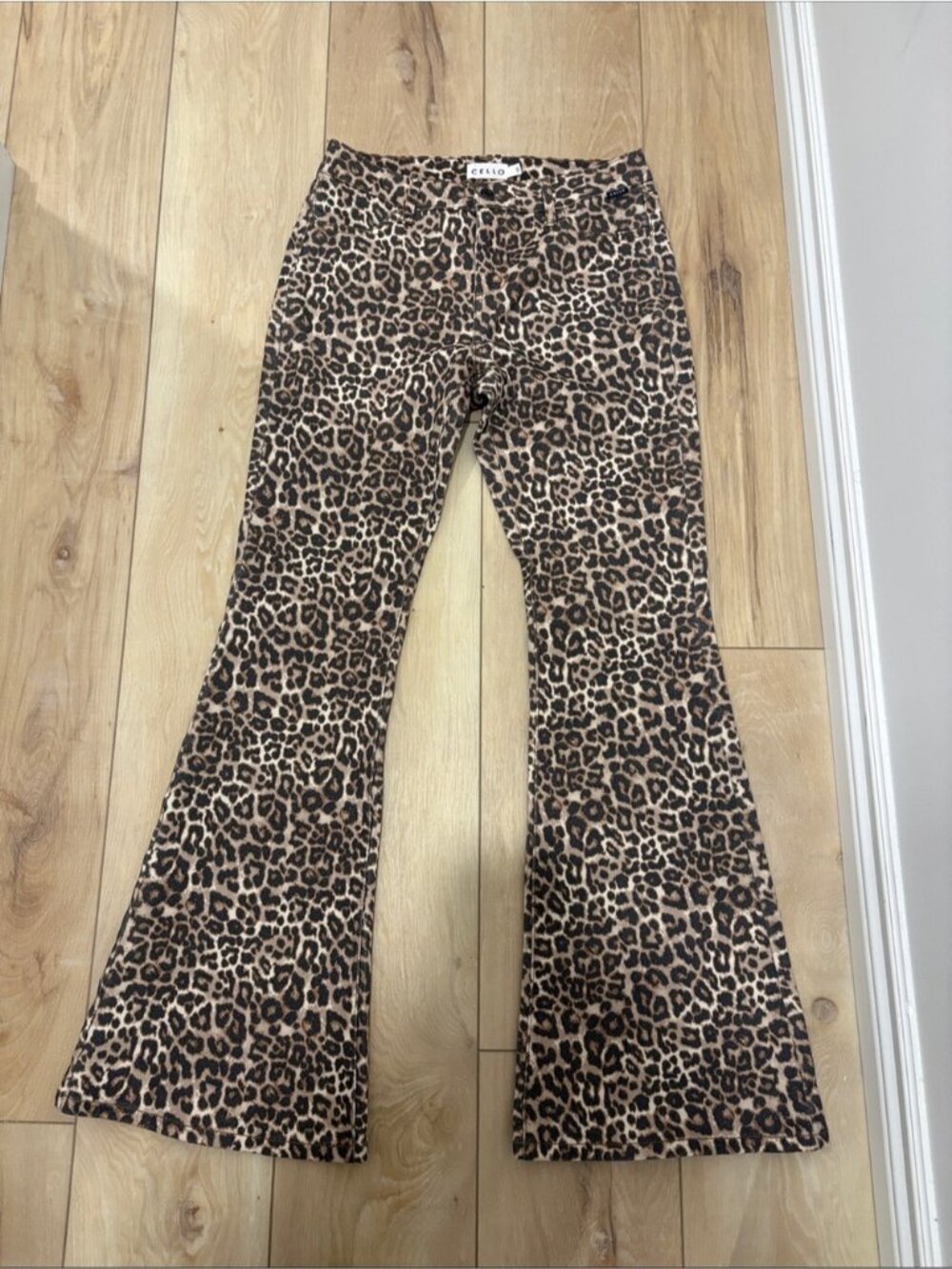 Cello brand women's leopard print flared jeans